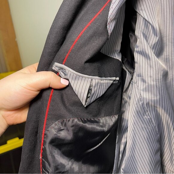 Le Chateau Men's Black 100% linen corporate office double vent blazer in size 46 - Picture 7 of 10